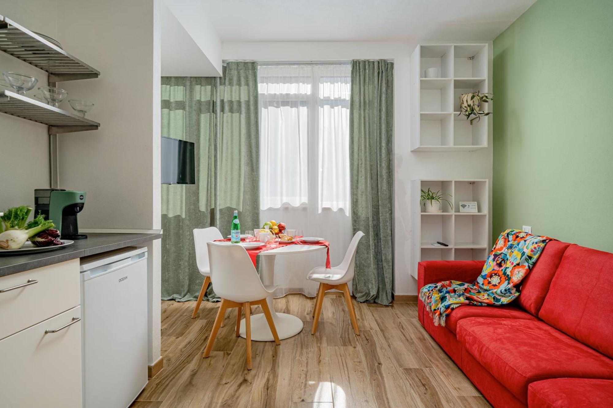 Dimore In Residenze Asproni 24 Aparthotel *